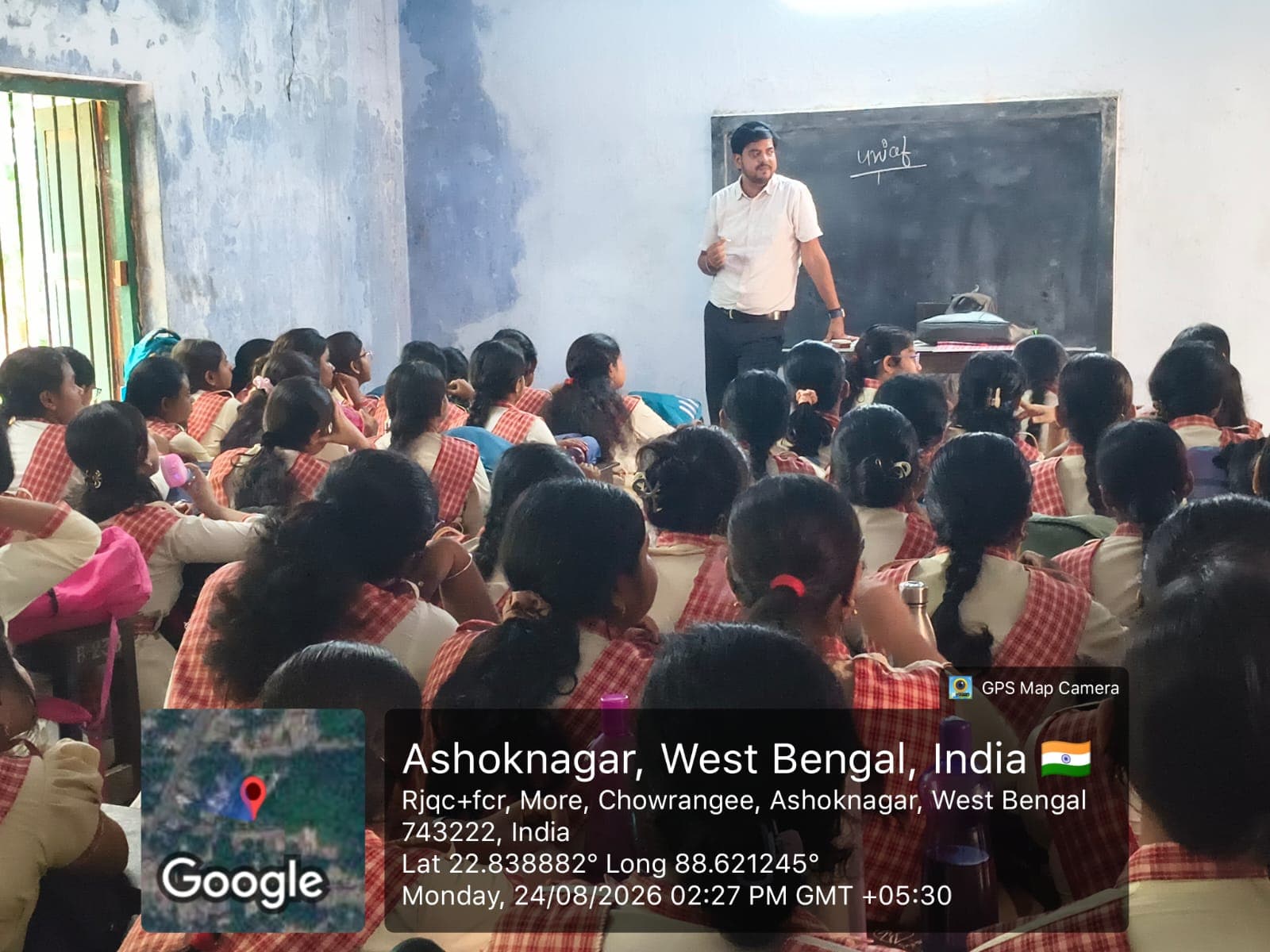 Addhyan Academy students and mentors