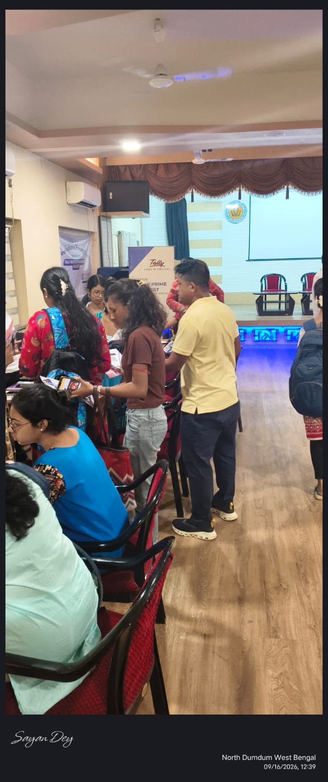 Addhyan Academy students and mentors